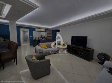 c4fa175a4319999a1d543e3338d9e510ce57244b · Oportunidade Única! Casa Sobreposta Baixa, Isolada, 3 Suítes e Localização Privilegiada!