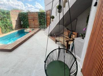 Casa · 200m² · 3 Quartos · 2 Vagas · Sobrado com 3 quartos à venda em Vila irmãos arnoni - SP
