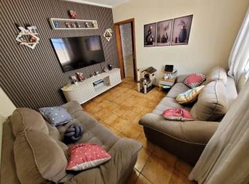 Casa de 2 quartos, Santo André · Casa Térrea com 2 quartos, 2 banheiros, 2 vagas e edícula no Jardim Guarará em Santo André, SP