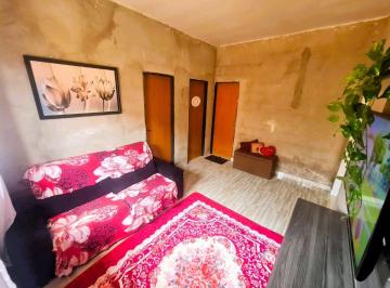 Casa de 5 quartos, Ceilândia · Duas casas de 02 e 03 quartos com suíte num lote de 300 m² no Sol Nascente, renda e moradia, laje.