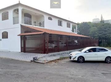Casa de 6 quartos, Brasília · VENDO CASA SOBRADO NA 709 NORTE