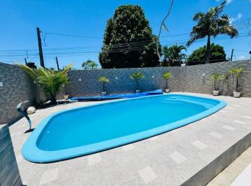 Casa de 2 quartos, Itanhaém · Casa com piscina e área gourmet em Itanhaém.