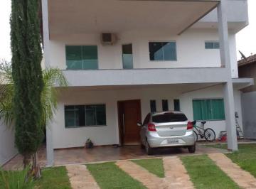 Casa de 4 quartos, Vicente Pires · Casa Rua 10 Condomínio fechado 04 suítes Ótima oportunidade! Boa localização do Bairro Não financia!