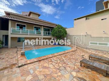 Casa · 251m² · 3 Quartos · 6 Vagas · Casa com 3 Quartos no Santa Mônica 251m²;