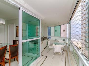 Apartamento · 144m² · 3 Quartos · 2 Vagas · Apartamento à venda no Centro em Balneário Camboriú.