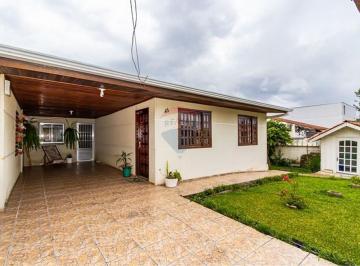 Casa · 138m² · 3 Quartos · 3 Vagas · Casa Térrea no Cajuru: Conforto e Investimento!