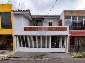 Casa · 140m² · 3 Quartos · 1 Vaga · Casa Reformada com 3 Quartos e Amplo Quintal à Venda na Cidade Velha – Belém/PA