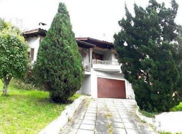 Casa · 3 Quartos · 3 Vagas ·
Casa à Venda no Cantegril – 3 Dormitórios com Suíte, Piscina e Espa