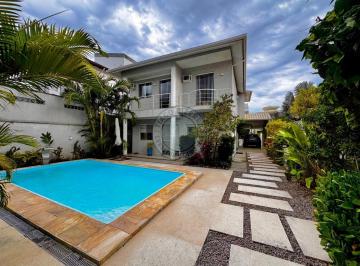 Casa · 252m² · 3 Quartos · 3 Vagas · Casa em Condomínio à Venda em Maricá – Alto Padrão com Lagoa Privativa