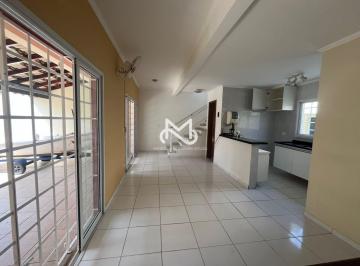 Casa · 92m² · 2 Quartos · 3 Vagas · Casa a 200m da praia para locação no Jardim Indaiá em Bertioga/SP