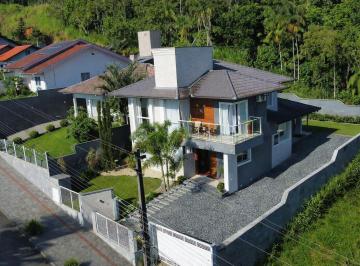 Casa · 180m² · 4 Quartos · 2 Vagas · Casa alto padrão em Timbó