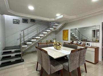 Casa · 347m² · 3 Quartos · 2 Vagas · Casa em Campo Limpo, Americana/SP de 347m² 3 quartos à venda por R$ 1.600.000,00