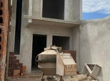 Casa · 82m² · 3 Quartos · 1 Vaga · Sobrado em Cidade Industrial, Curitiba/PR de 82m² 3 quartos à venda por R$ 400.000,00