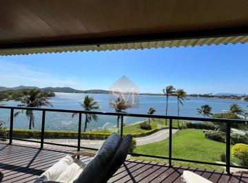 Foto 25 · Mansão de Luxo à Venda em Cabo Frio - 6 Quartos, 3 Suítes, 5 Banheiros e Deck para Barco na Praia do