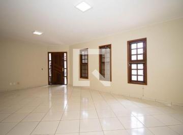 Casa · 180m² · 3 Quartos · 2 Vagas · Casa para Aluguel - Taguatinga, 3 Quartos, 180 m² - Brasília