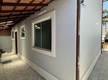 Casa · 62m² · 2 Quartos · 1 Vaga · Casa com 2 dormitórios à venda, 62m² por R$ 350.000 - Praia de Itaipuaçu - Maric
