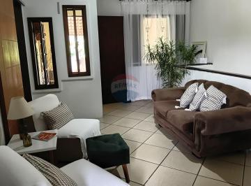 Casa · 237m² · 3 Quartos · Sua Casa Perfeita em Santíssimo!