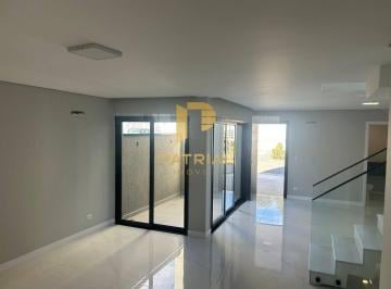 Casa · 243m² · 3 Quartos · 2 Vagas · Casa à venda no bairro Santa Cândida