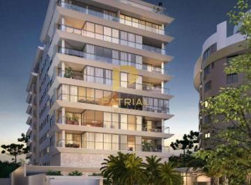 Apartamento · 177m² · 3 Quartos · 3 Vagas · Esplêndido Apartamento Garden à venda localizado no bairro Água Verde