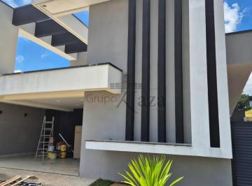 Casa de 3 quartos, Caçapava · Casa térrea com 259 m² 3 quartos uma suíte à venda no Condomínio Terras do Vale