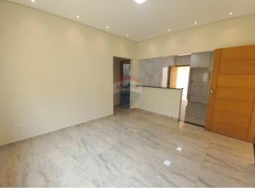 Casa · 55m² · 2 Quartos · Alugue: Casa Charmosa na Vila Santa Virginia!