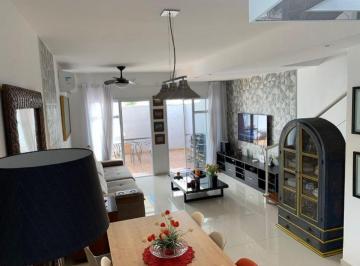 Casa de 3 quartos, Barueri · Casa com 120 m² e 3 quartos à venda em Jardim Barueri
