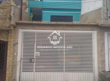 Casa · 135m² · 4 Quartos · REF 8582- Churrasqueira. 4 Dormitórios. Ótima localização- Santo André