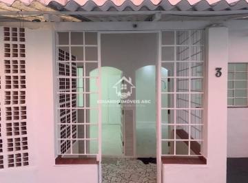 Comercial · 50m² · Casa comercial. 3 salas, 80m - 1 vaga na garagem.