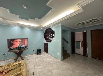 Casa · 280m² · 3 Quartos · Sobrado para Locação, 3 dorm(s), 1 suite(s), 2 vaga(s), 280 m²