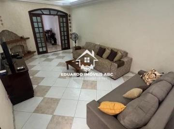 Casa · 252m² · 5 Quartos · Casa térrea com edícula e Churrasqueira. 4 dorm. 2 suíte e 2 vagas.