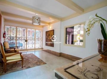 Apartamento · 250m² · 5 Quartos · REF 6106. Apto para Locação no bairro Centro. 5 dormitórios. 1 suíte. 3 vagas. Ótima localização.