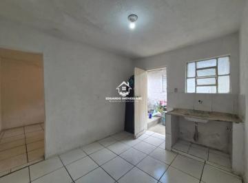Casa · 22m² · 1 Quarto · REF 10022- 1 Dormitório. Banheiro. Ótima localização- Diadema
