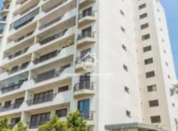 Apartamento · 245m² · 3 Quartos · REF:7704. Apartamento em Condomínio para Venda no bairro Centro. Excelente oportunidade!