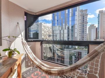 3 quartos no Batel · APARTAMENTO ENSOLARADO COM 3 QUARTOS NO ÁGUA VERDE