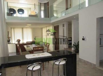 Casa · 341m² · 3 Quartos · 2 Vagas · Linda casa com vista definita no bairro Quintas.