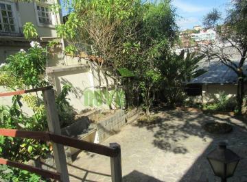 Comercial · 270m² · 5 Quartos · 2 Vagas · Ótima casa para locação comercial no Centro .