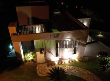 Casa · 259m² · 4 Quartos · 2 Vagas · Ótima Casa