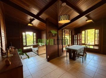 WhatsApp Image 2025-09-25 at 16.23 · Excelente Casa