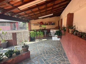 Casa · 250m² · 3 Quartos · Ótima Casa a venda no centro de Nova Lima.