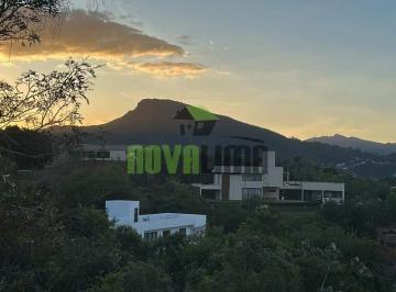 Terreno · 1000m² · Lote com vista definitiva.
