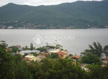 Terreno · 1370m² · Terreno com 1370m² , escriturado, com ampla vista da Lagoa da Conceição, à venda.