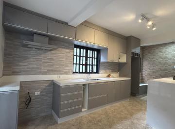 Casa · 125m² · 3 Quartos · 2 Vagas · Linda casa residencial Villa D´este