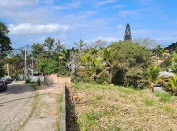 Terreno · 400m² · Terreno à venda próximo à Praia do Sambaqui - Florianópolis/SC | Natureza, tranquilidade e ótima loc