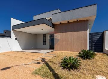 Casa · 157m² · 3 Quartos · 4 Vagas · Casa térrea com 250m², 3 suítes, área gourmet e piscina aquecida - Residencial Quinta da Mata I