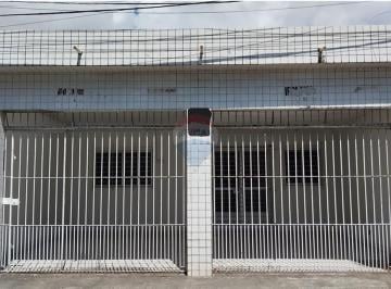 Casa · 200m² · 4 Quartos · 2 Vagas · Casa 3 quartos - 200 m²