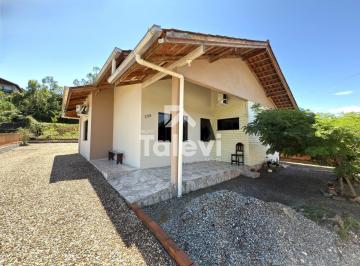 Casa · 146m² · 3 Quartos · 2 Vagas · Conforto e espaço em terreno amplo: casa no bairro Testo Rega – Pomerode/SC