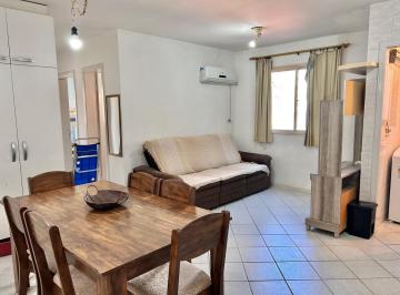 Apartamento · 53m² · 2 Quartos · 1 Vaga · Apartamento 2 quartos próximo ao boliche Caiobá