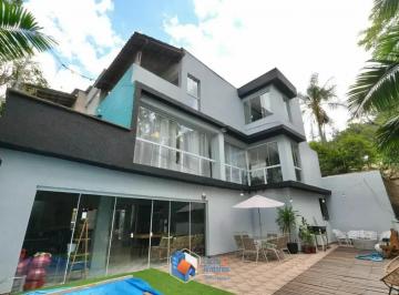 b6b08df3-8af0-4483-aa92-70868021ba73.jpg · Casa no condomínio Condomínio Residencial Colinas Japore para venda com 3 quartos, sendo 3 suítes, 5
