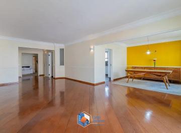 1748479575211-img_6216.jpg · Triplex para venda em Higienópolis com 4 quartos, sendo 1 suíte, 417m²