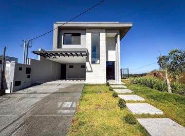 Imagem 1 · Casa de Condomínio com 4 Suítes à Venda, 220 m² fundo mata no Jardins Nápoles em Senador Canedo/GO.